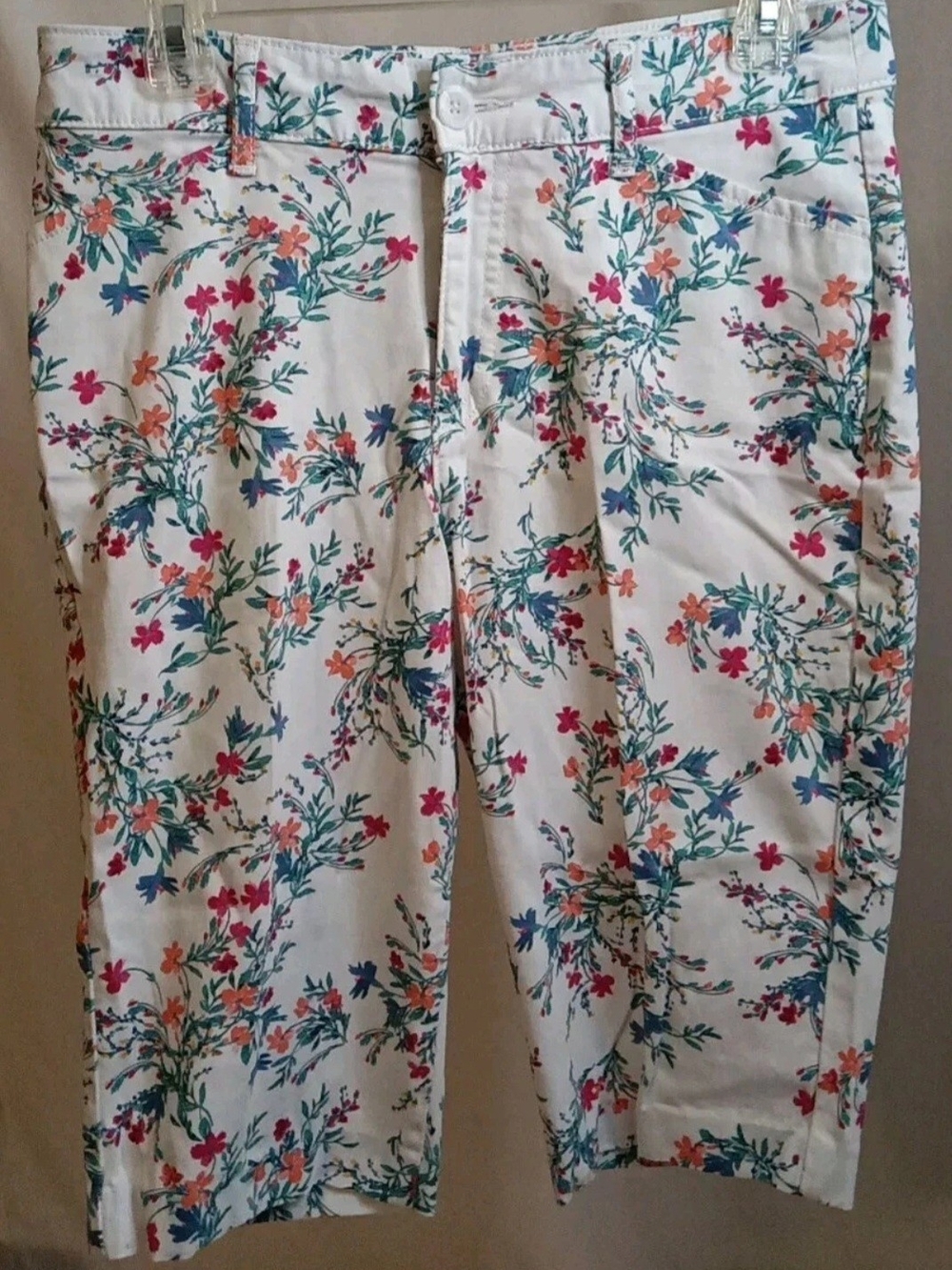 St. John's Bay Cream Floral Capris with Pink, Orange & Blue Accents